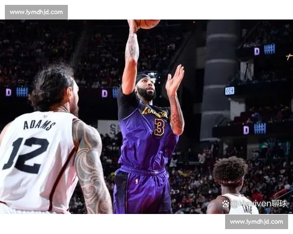 詹眉领衔湖人强势对决活塞青年军赛场看点十足攻防博弈悬念拉满